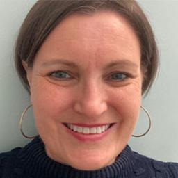Headshot of Nicola Arnold