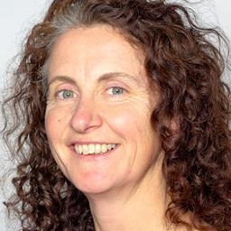 Tamsin Burland headshot